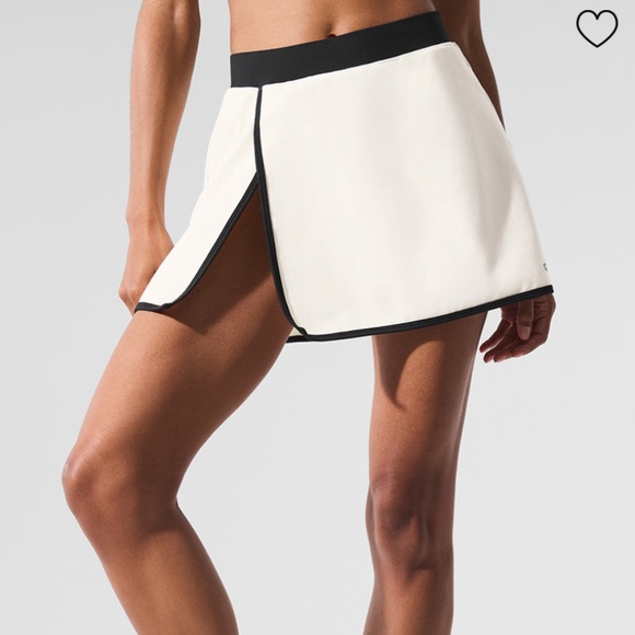 Alo streamlined skirt - Picture 1 of 2
